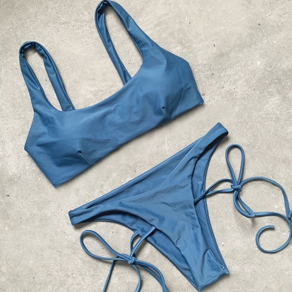 Bathing suit